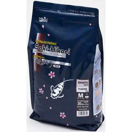 SAKI HIKARI GROWTH M 2 KG – Nourriture Croissance Carpes Koïs Must-Have