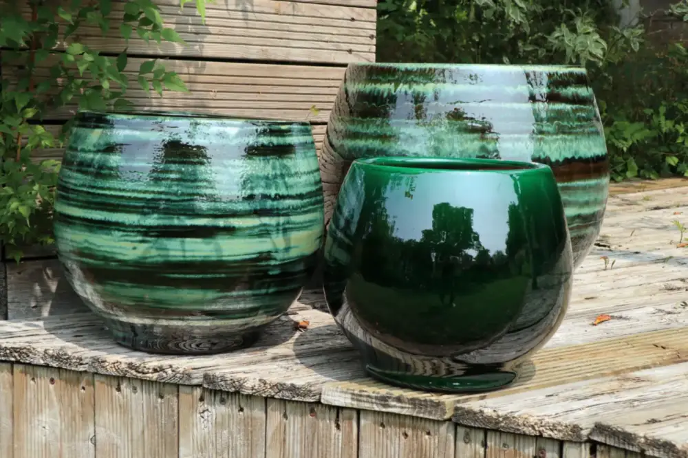 Pot en terre émaillée vert Jade Les Poteries d&rsquo;Albi Bahia – Ø 43 x H 46 cm Vente Flash