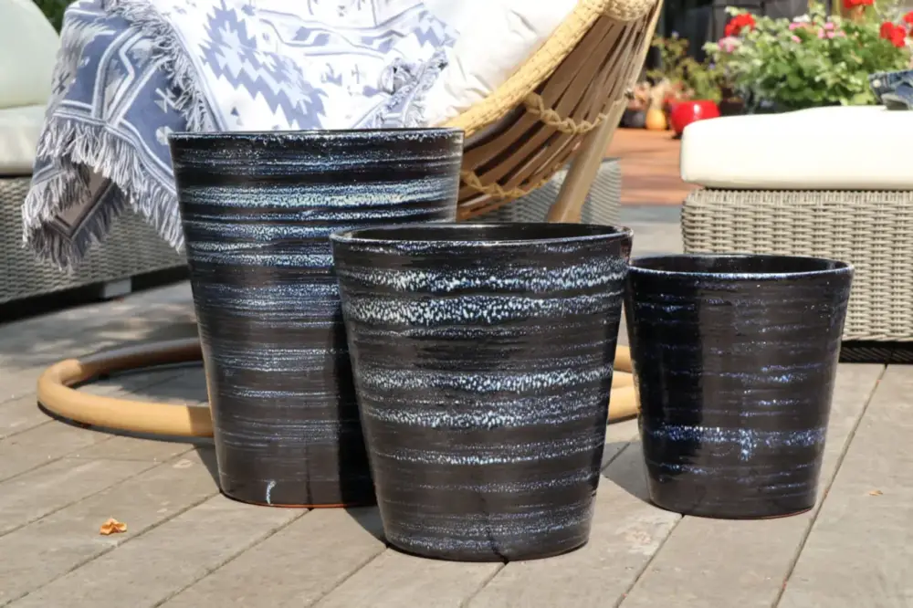 Promotion Pot en terre cuite émaillée bleu Nuit étoilée Les Poteries d’Albi Sydney – Ø 45 x H 61 cm